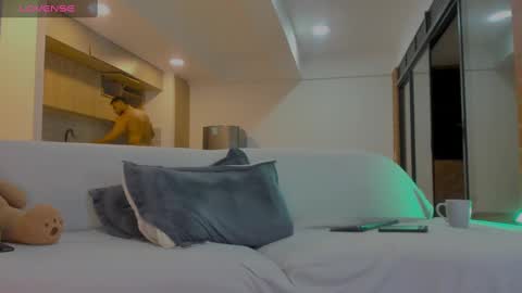 Jackson Wayne online show from 10-04-25, 01:36