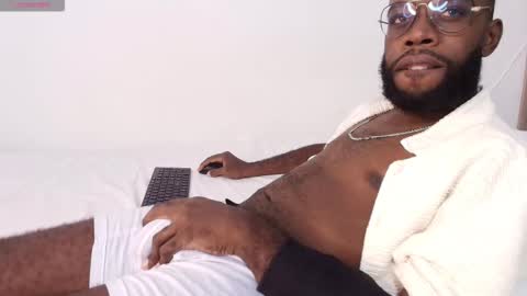 Jackson online show from 10-16-25, 01:06