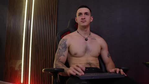 Jackson Olsen online show from 04-08-26, 08:42