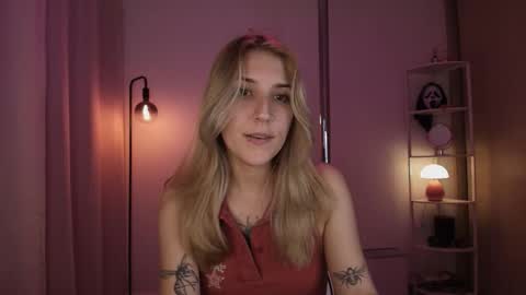 Linda Sofia help me get to 100 thumbs up online show from 02-11-26, 02:49