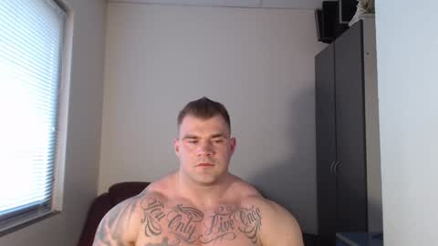 Snapshot of jackyhuge chatting on 01-18-25, 12:26 Jacky online show from 01-18-25, 12:26