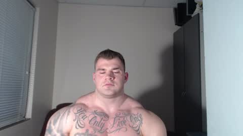 Snapshot of jackyhuge chatting on 01-22-25, 02:14 Jacky online show from 01-22-25, 02:14