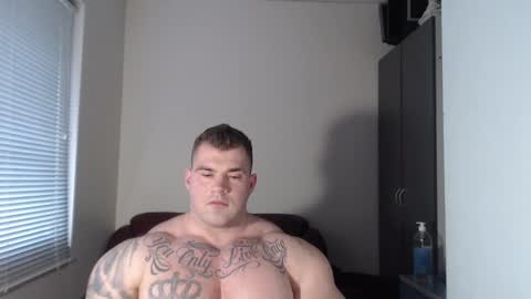 Snapshot of jackyhuge chatting on 01-31-25, 12:18 Jacky online show from 01-31-25, 12:18