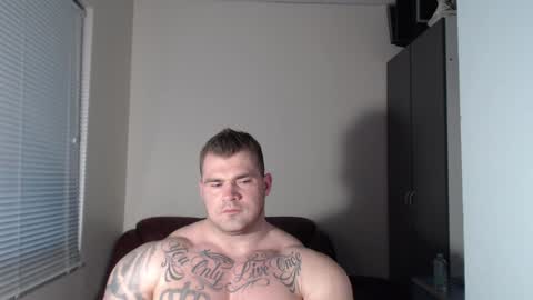 Snapshot of jackyhuge chatting on 02-06-25, 02:26 Jacky online show from 02-06-25, 02:26