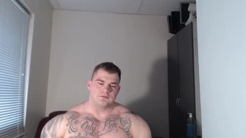 Snapshot of jackyhuge chatting on 02-12-25, 10:14 Jacky online show from 02-12-25, 10:14