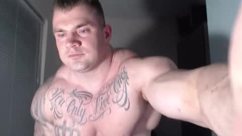 Snapshot of jackyhuge chatting on 11-11-25, 11:16 Jacky online show from 11-11-25, 11:16