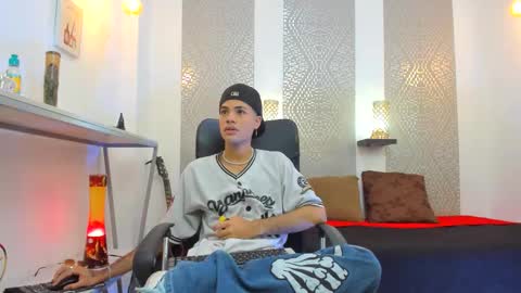 Snapshot of jacob_blackwell chatting on 10-13-25, 08:09 jacob_blackwell online show from 10-13-25, 08:09