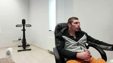 Snapshot of jacob_devon chatting on 04-18-26, 06:39 JACOB DEVON online show from 04-18-26, 06:39