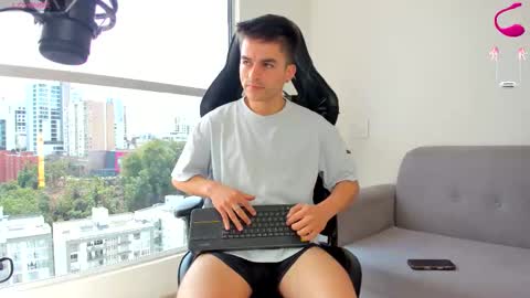 Snapshot of jacob_ferrer chatting on 03-09-26, 07:07 JACOB FERRER online show from 03-09-26, 07:07