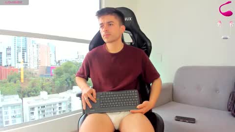 Snapshot of jacob_ferrer chatting on 03-12-26, 06:47 JACOB FERRER online show from 03-12-26, 06:47