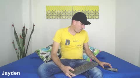 Jacob And Jayden online show from 12-30-24, 07:42