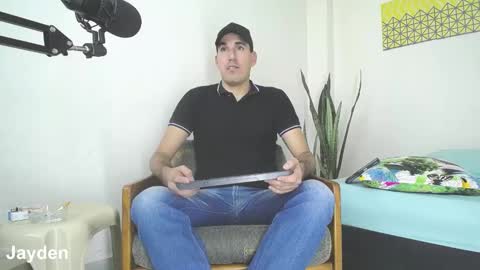 Jacob And Jayden online show from 01-18-25, 07:04