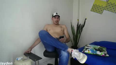 Jacob And Jayden online show from 09-25-25, 07:39