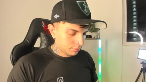 jacobb116 online show from 02-05-25, 02:40