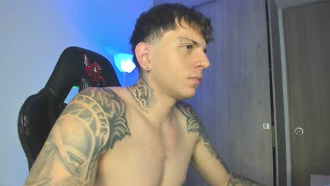 jacobb116 online show from 09-12-25, 12:11