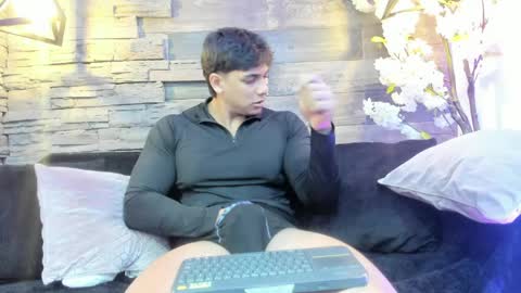 Jacob Stonne online show from 04-07-26, 11:54