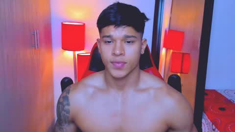 Snapshot of jacod_cock1 chatting on 12-17-24, 04:01 JACOD online show from 12-17-24, 04:01