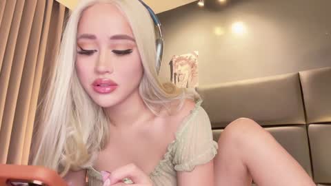 Snapshot of jacolandia chatting on 12-04-24, 11:08 jacolandia online show from 12-04-24, 11:08