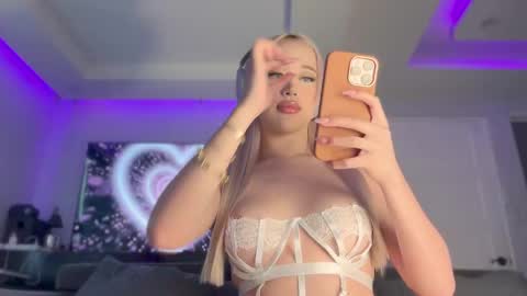 Snapshot of jacolandia chatting on 02-21-25, 03:34 jacolandia online show from 02-21-25, 03:34