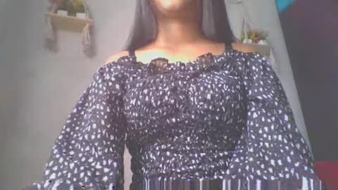 Snapshot of jacqueline_fernandez chatting on 03-08-25, 06:21 jacqueline_fernandez online show from 03-08-25, 06:21