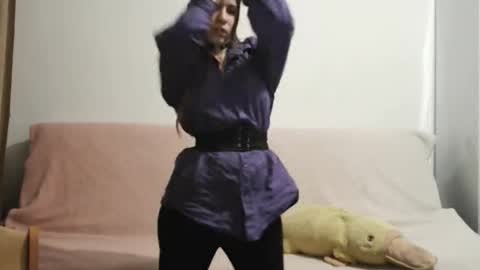 jacquelynsundin online show from 10-04-25, 08:29