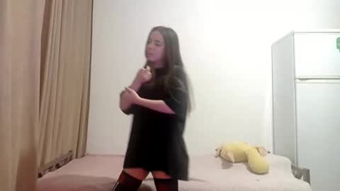 jacquelynsundin online show from 10-24-25, 08:38