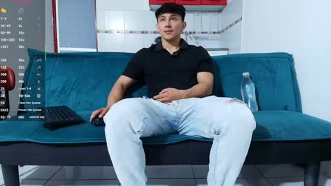 Snapshot of jacques_cardiet chatting on 05-17-26, 01:51 jacobo online show from 05-17-26, 01:51