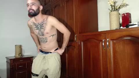 Snapshot of jacson_smith chatting on 01-15-25, 10:13 Jacson online show from 01-15-25, 10:13