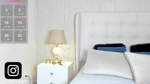 Jacub online show from 10-23-25, 01:27