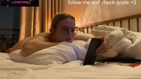 jacywinslat online show from 12-19-25, 04:03