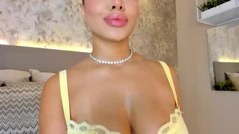 Snapshot of jadakaii chatting on 11-15-25, 12:19 Jada Kai online show from 11-15-25, 12:19