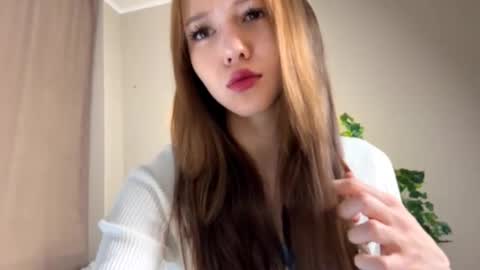 Snapshot of jadalindloff chatting on 12-14-25, 01:33 Kate online show from 12-14-25, 01:33