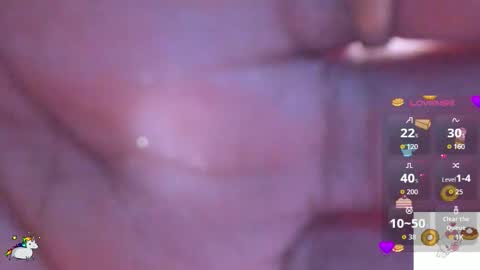 Snapshot of jaddy_lol chatting on 10-27-25, 12:26 Vanniall online show from 10-27-25, 12:26