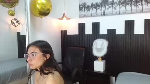 jade_aitana online show from 07-18-26, 12:31