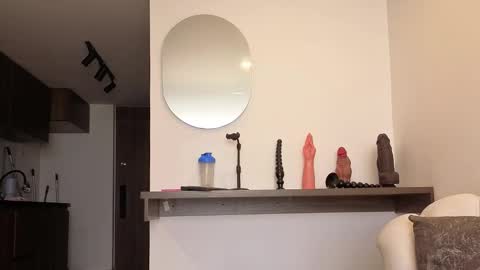 Jade online show from 11-21-25, 02:27