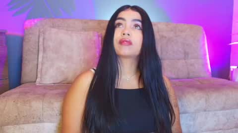 Snapshot of jade_brunnette chatting on 06-03-26, 08:36 Jade Brunete online show from 06-03-26, 08:36