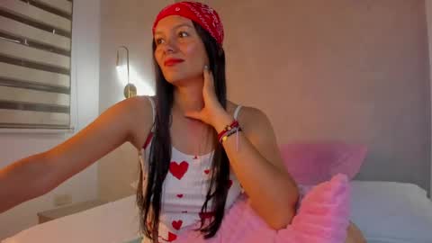 Snapshot of jade_callen chatting on 06-04-26, 12:11 J A D E online show from 06-04-26, 12:11