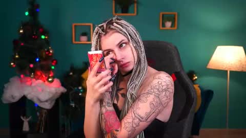 jade_castle online show from 12-15-24, 01:13