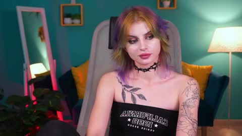 jade_castle online show from 01-31-25, 07:29