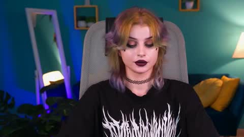 jade_castle online show from 02-05-25, 05:09