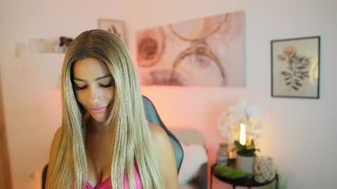 Jade Davin online show from 07-18-26, 08:18