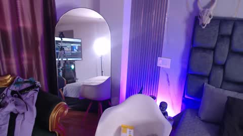 Sara online show from 10-11-25, 12:15