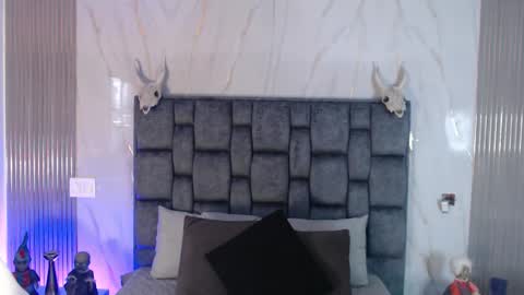 Sara online show from 10-21-25, 12:06