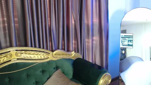 Sara online show from 10-27-25, 12:20