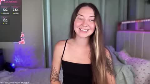 Snapshot of jade_margot chatting on 11-25-25, 10:10 Jade Margot online show from 11-25-25, 10:10