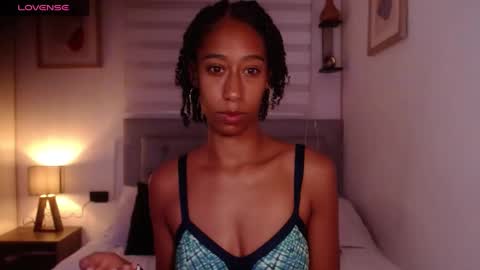 Snapshot of jade_obi chatting on 02-03-25, 02:45 Jade smile online show from 02-03-25, 02:45