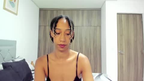 Snapshot of jade_obi chatting on 09-16-25, 02:40 Jade smile online show from 09-16-25, 02:40