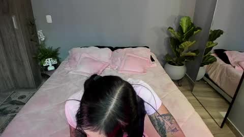 Snapshot of jade_porn chatting on 01-09-25, 03:23 Jade  independent model online show from 01-09-25, 03:23