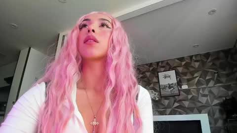 Snapshot of jade_porn chatting on 01-18-25, 02:33 Jade  independent model online show from 01-18-25, 02:33
