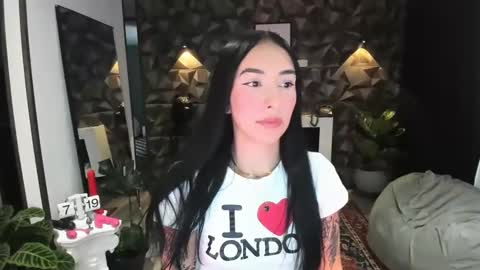 Snapshot of jade_porn chatting on 01-31-25, 12:18 Jade  independent model online show from 01-31-25, 12:18